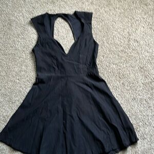 Elegant stretchy dress size medium by Toni